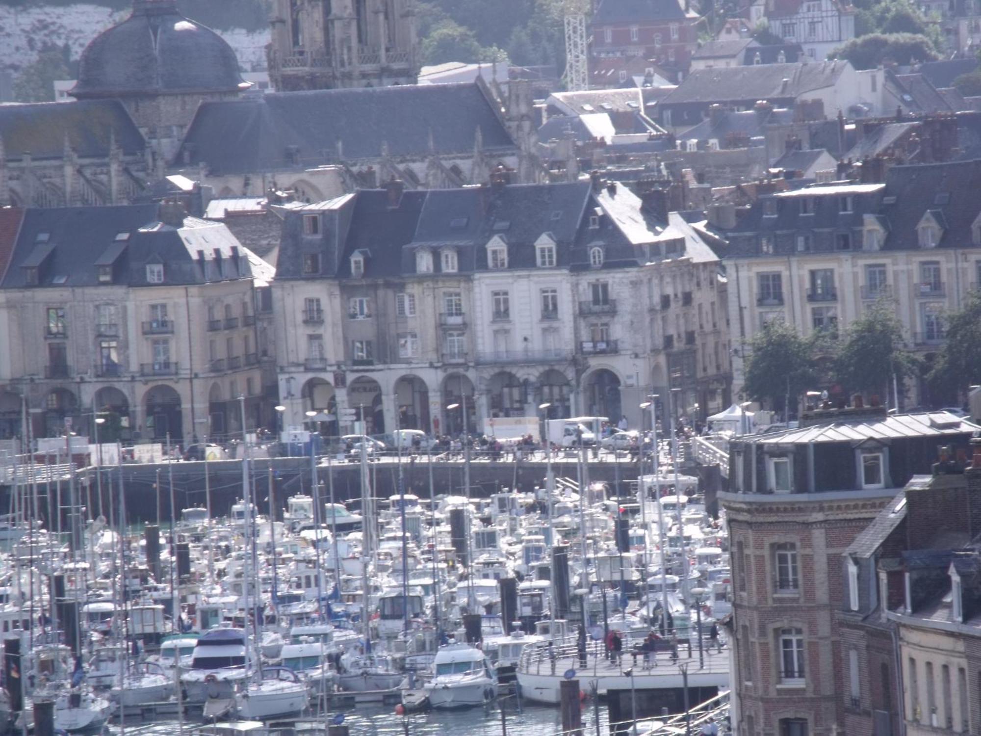 Le Clos Robinson Martin-Église Exteriér fotografie